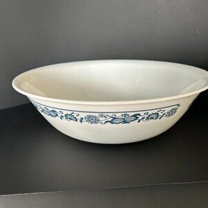 Vintage Corelle Old Town Blue 10” Serving Bowl